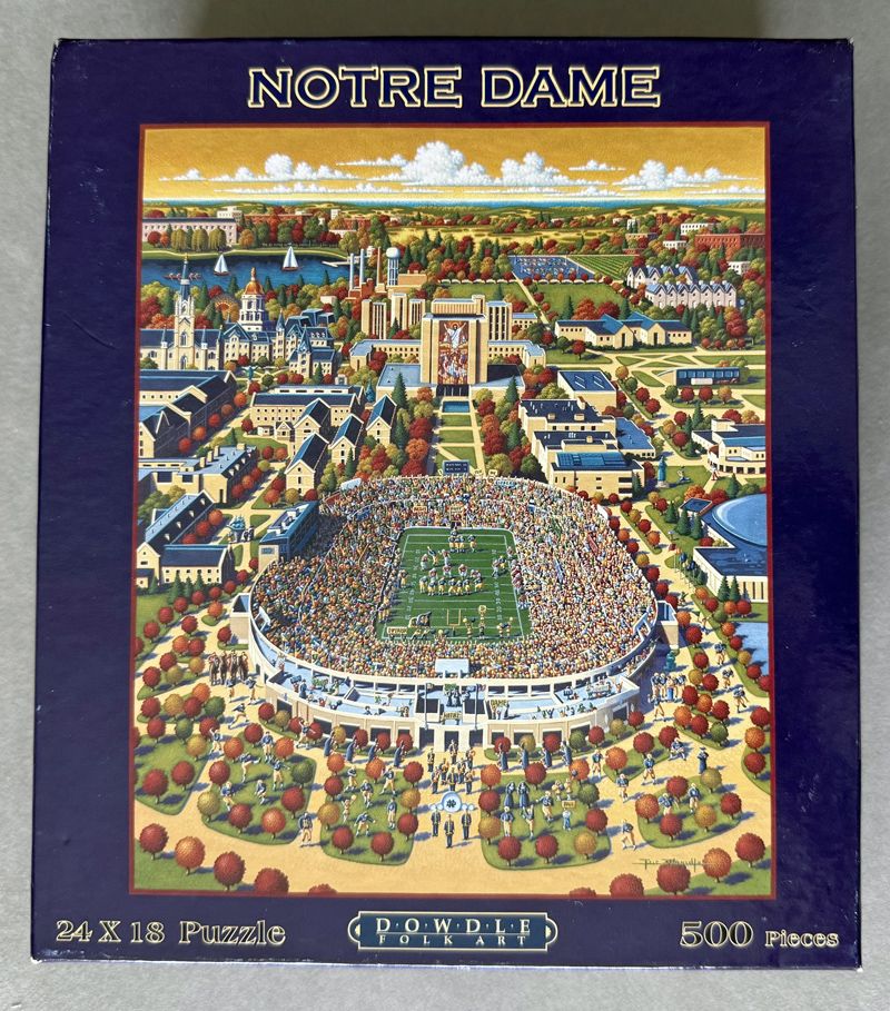 500 Piece Jigsaw Puzzle NOTRE DAME College Football Stadium Game