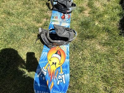 Youth world industries snowboard