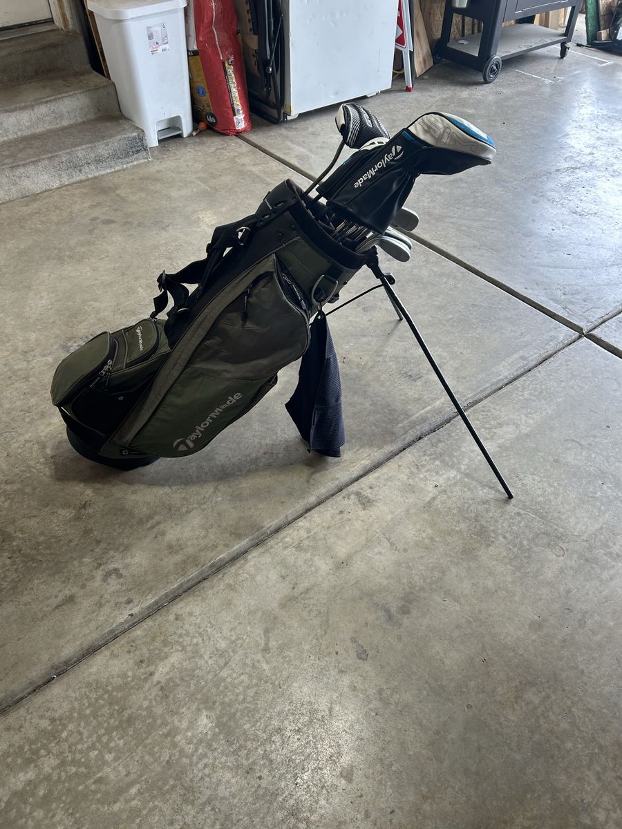Taylormade golf bag