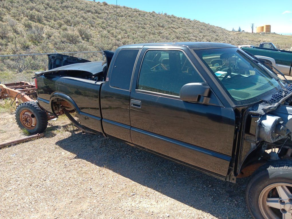 s10 body and frame