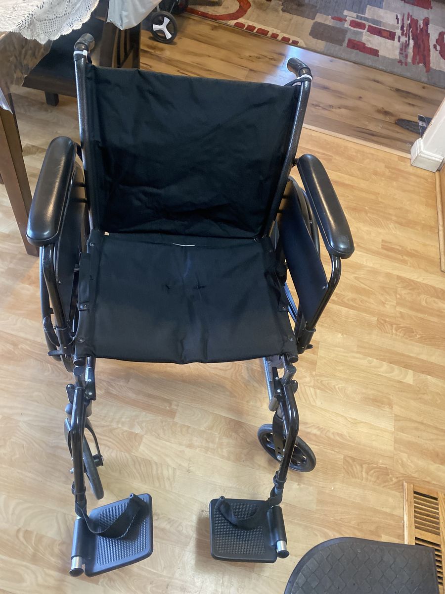 Wheekchar  Like  New In  Ogden