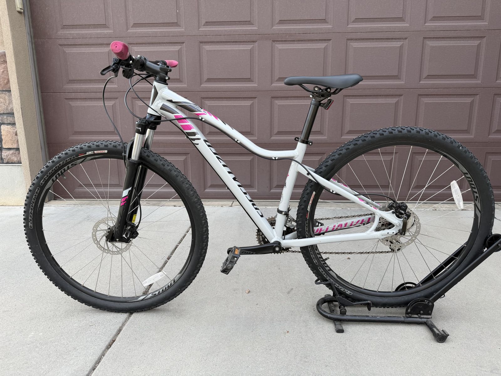 Specialized Jett "29 (Medium)