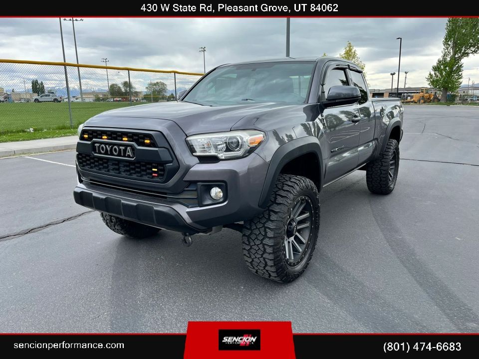 2017 TOYOTA TACOMA TRD Off-Road
