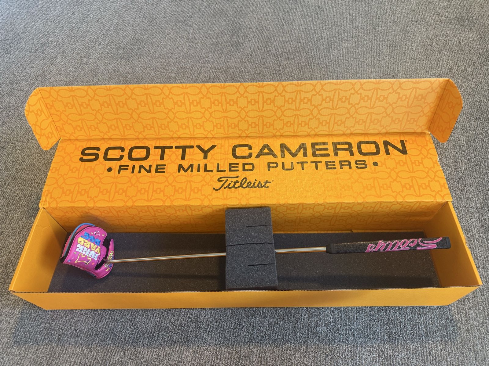 Scotty Cameron MOTO phantom 5.5