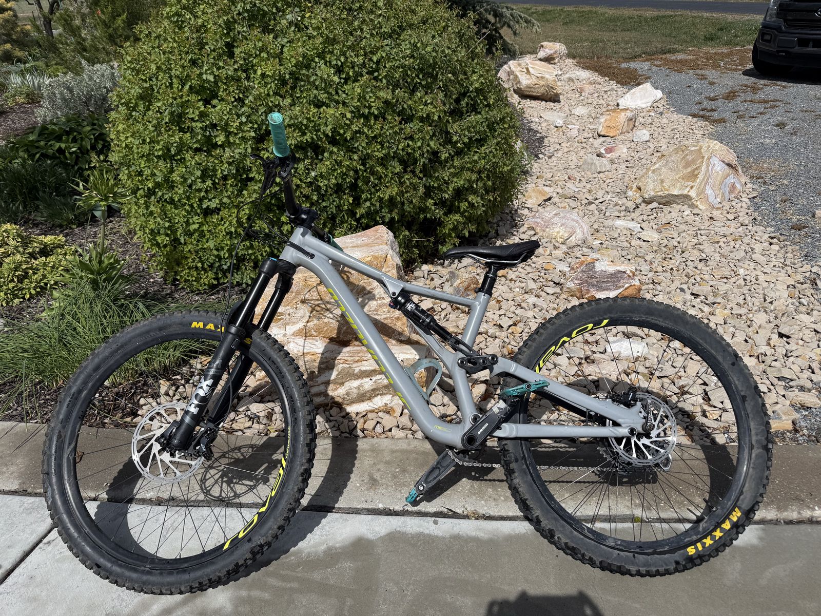 2020 Stumpjumper Comp Alloy 27.5 Medium Frame