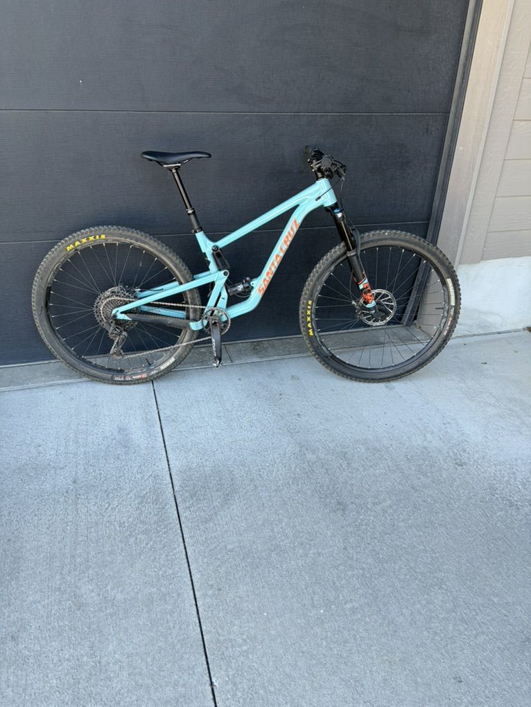 2022 Santa Cruz Tallboy