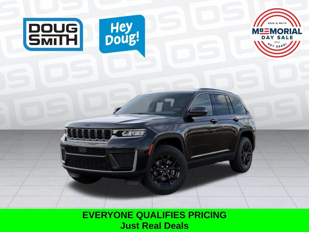 2026 Jeep Grand Cherokee Laredo Altitude