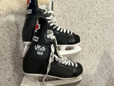 CCM Ultra 100 Hockey Skates - Size 7 Black/White, Good Condition