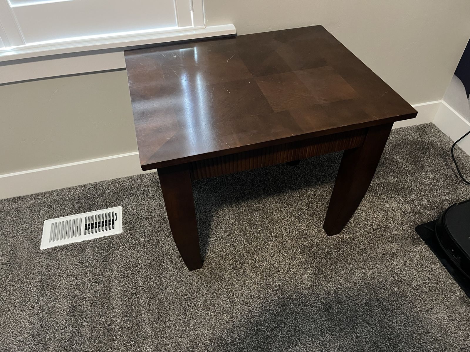 Free - end table