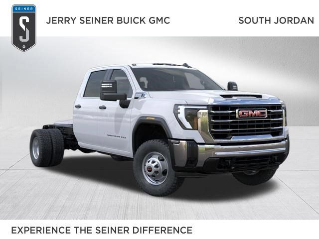 2025 GMC Sierra 3500HD CC Pro