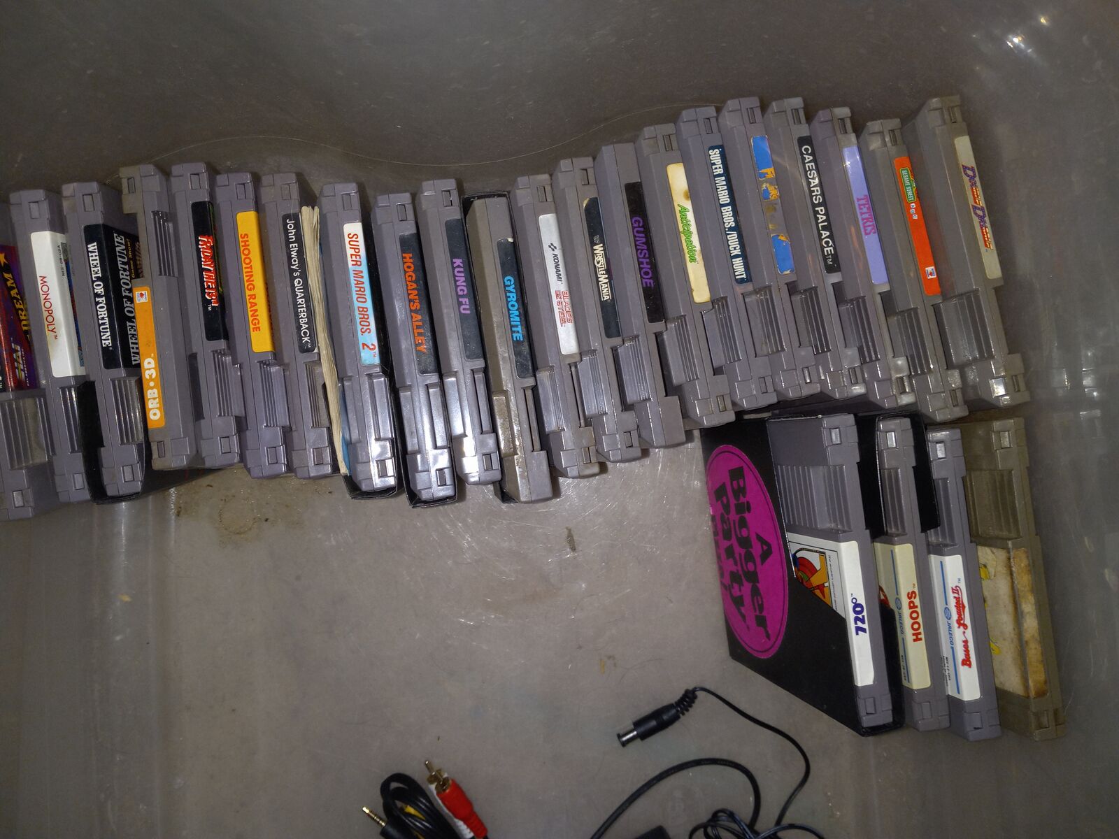 Regular Nintendo with 25 games