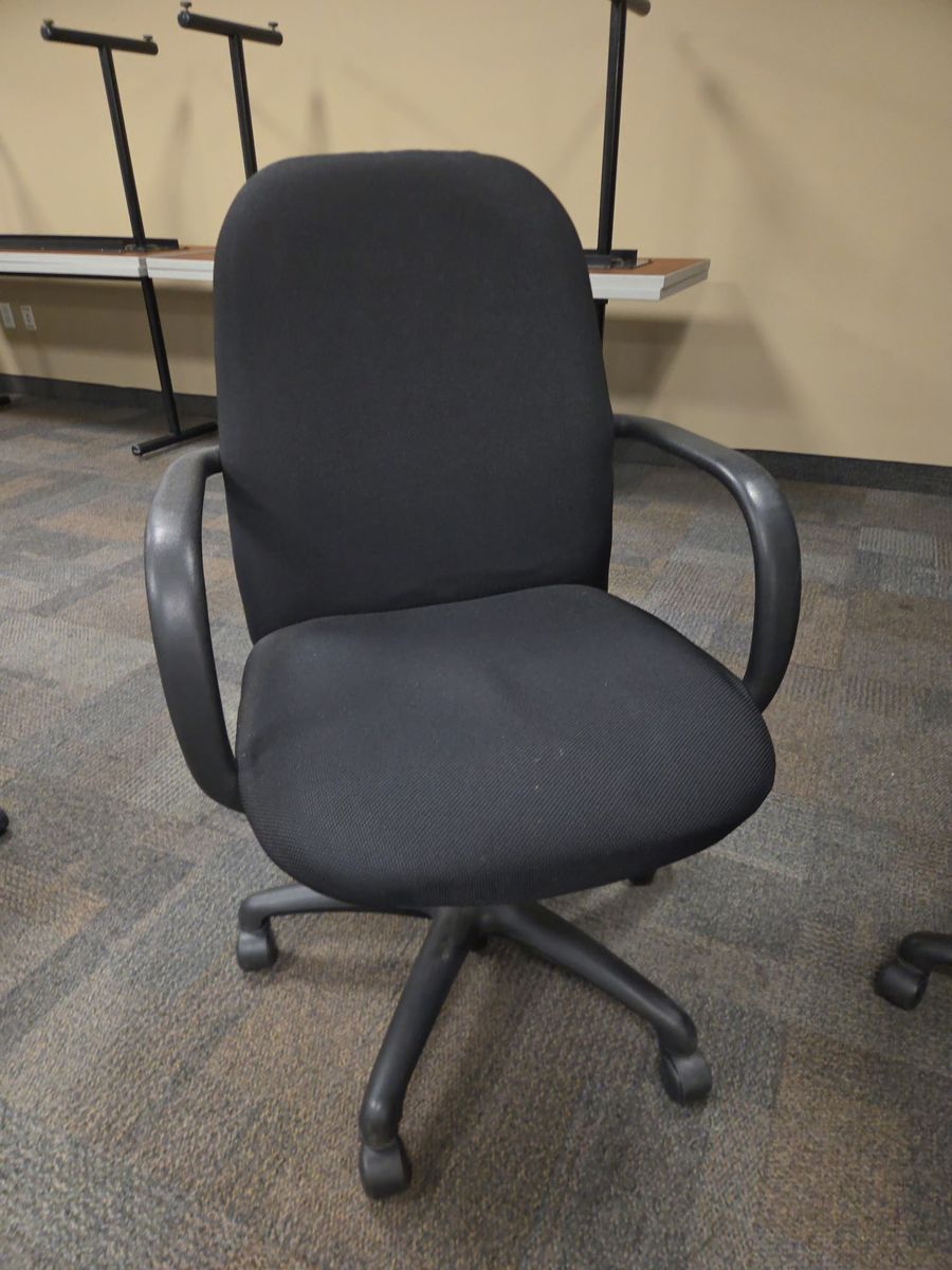 SitOnIt TR2 Conference Mid-Back Task Chairs — 113 Available