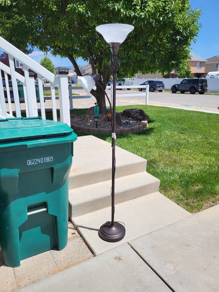 60" Metal Floor Lamp 
Brown*