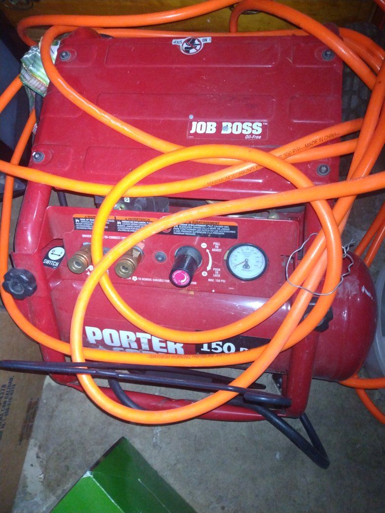 Porter-Cable Job Boss 150 PSI Oil-Free Portable Air Compressor with Hose