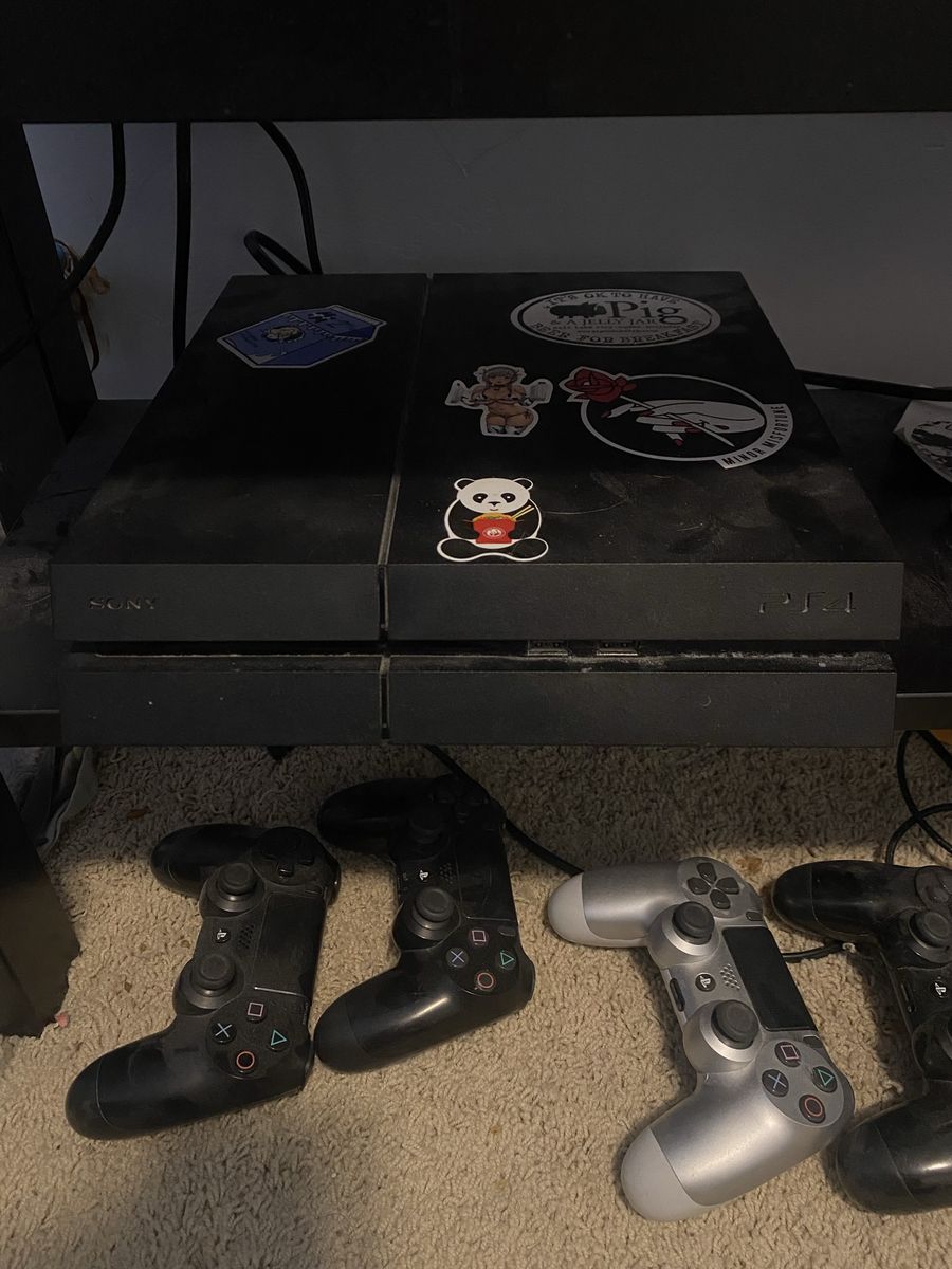 playstation 4 and 4 controllers