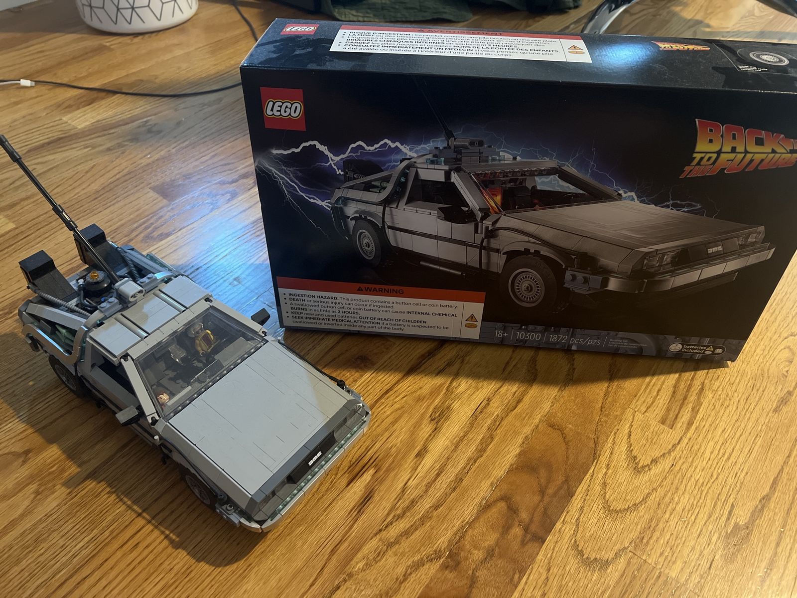 LEGO Back to the Future Delorean Time Machine 10300 - 1872 Pieces - Complete Set