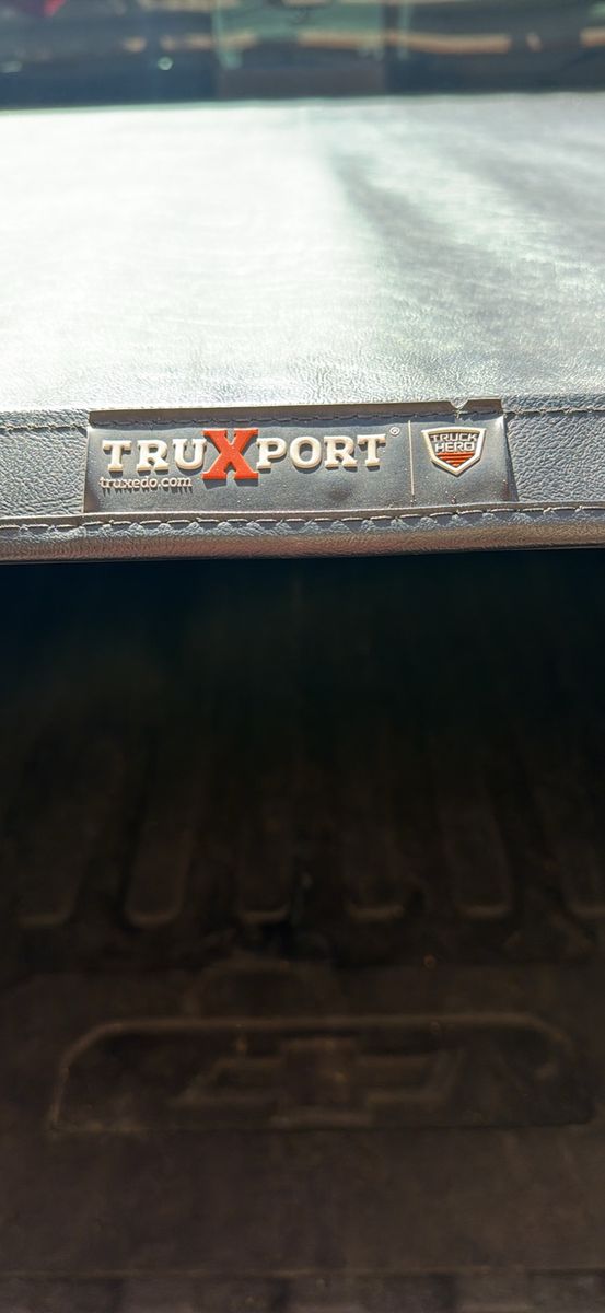 TruXedo TruXport Roll-Up Truck Bed Tonneau Cover