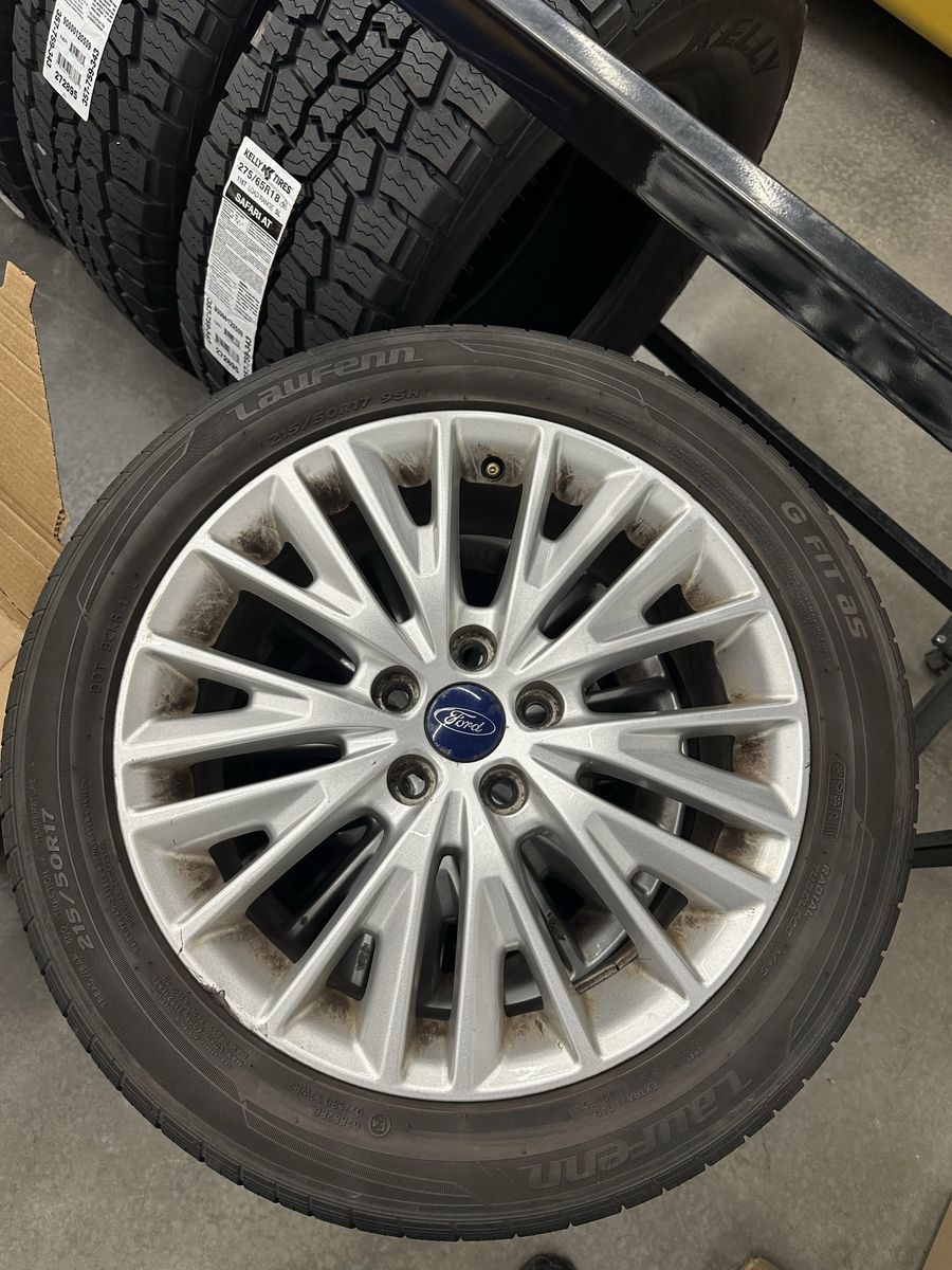 Focus wheels