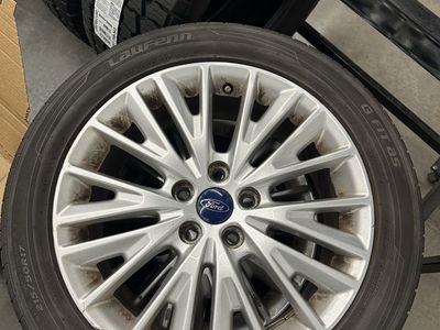 Focus wheels