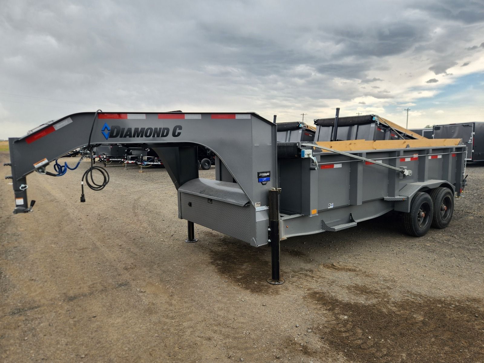 Diamond C LPT210 Pacesetter 82” x 16’ Dump Trailer