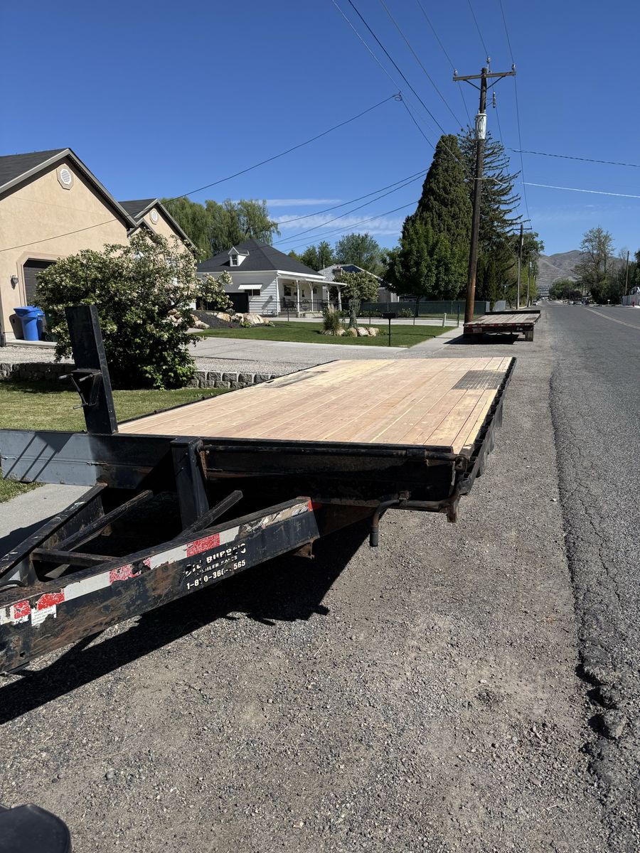 Flatbed trailer