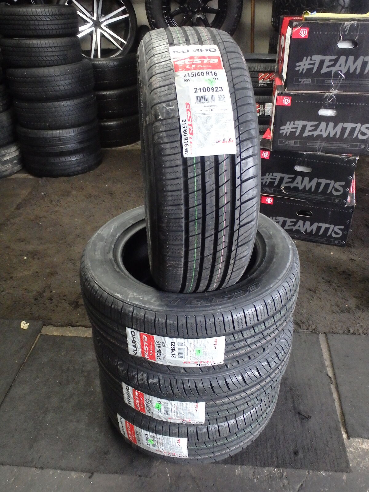 215/60R16 KUMHO ECSTA LX PLATINUM SET OF BRAND NEW TIRES