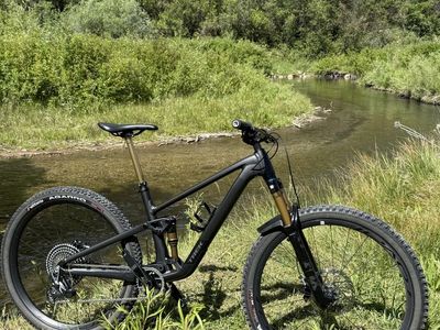 Custom 2025 Trek Top Fuel - Size M/L