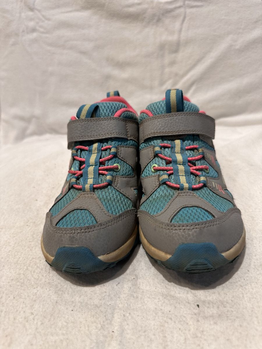 Merrell youth size 3, teal/pink, hiking shoes