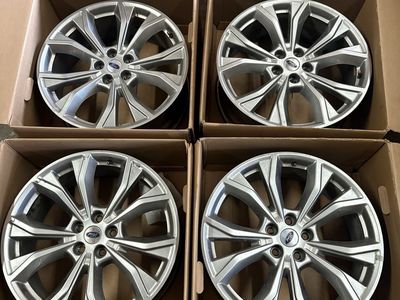 2024 Ford Explorer Factory OEM 20-inch Alloy Wheels