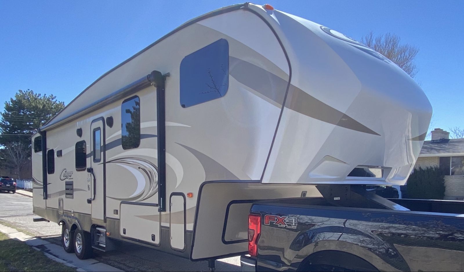 2018 Keystone Cougar 5th Wheel