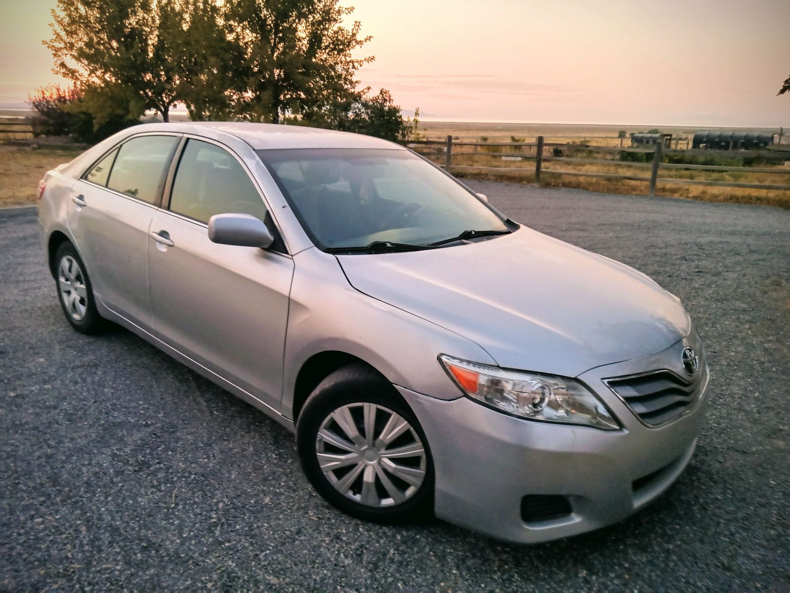 2010 TOYOTA CAMRY LE