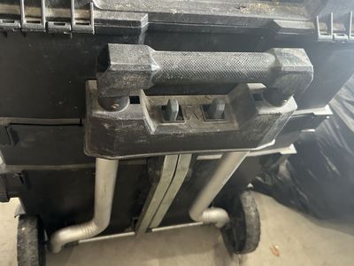 Stanley FatMax Rolling Toolbox (needs good ccleani