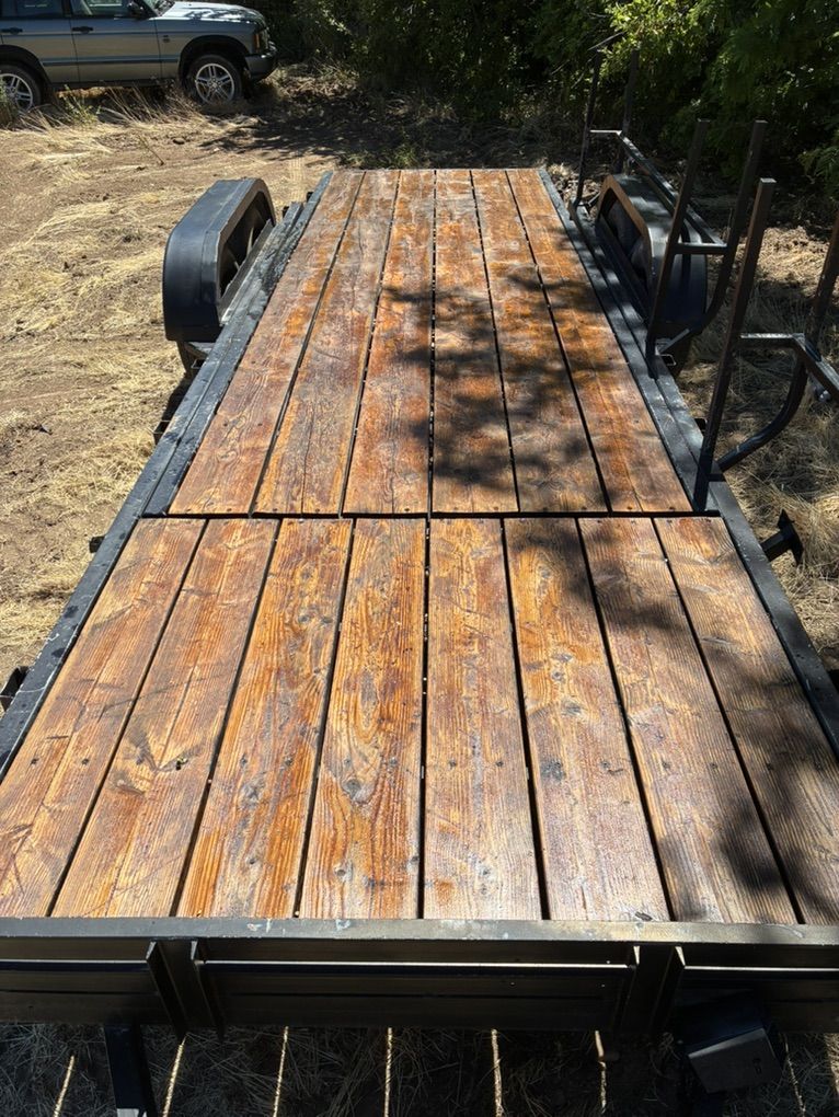 Tilt Trailer