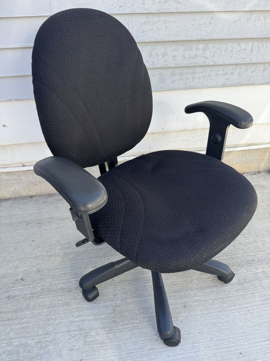 Office / Computer Desk Black Chair