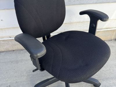 Office / Computer Desk Black Chair