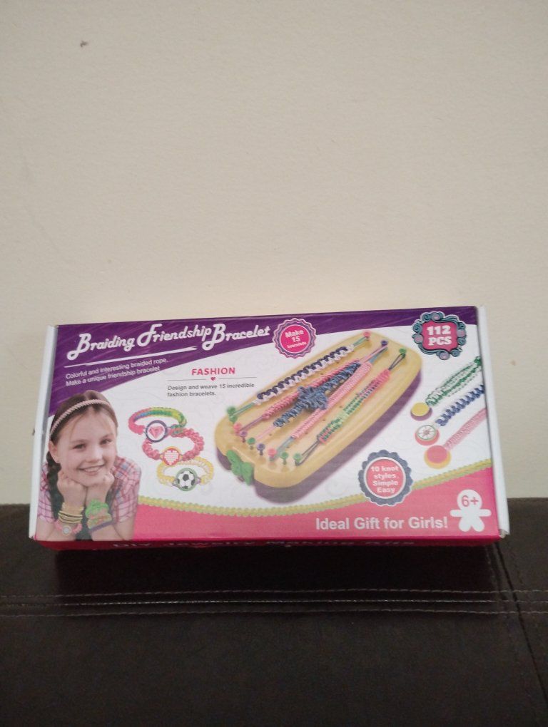Braiding Friendship Bracelet DIY Craft Kit with Loom and Threads