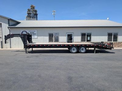 2015 Big Bubba's Trailers 101x27 Gooseneck Flatbed Trailer 14K 2 Ramps Popup