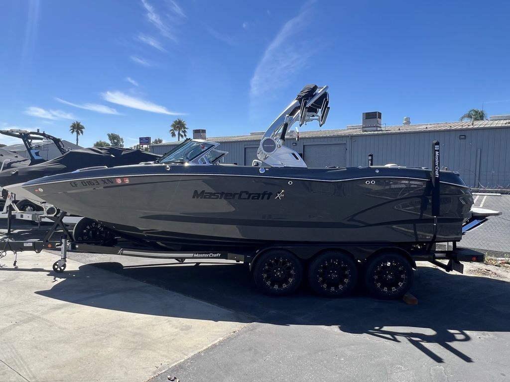 2021 MasterCraft X24