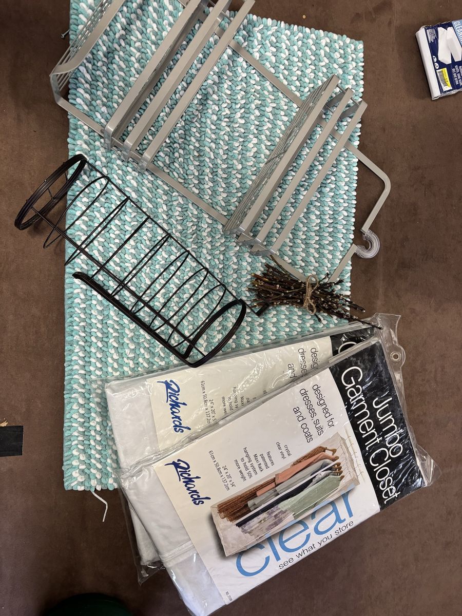 Bathroom And Closet Set