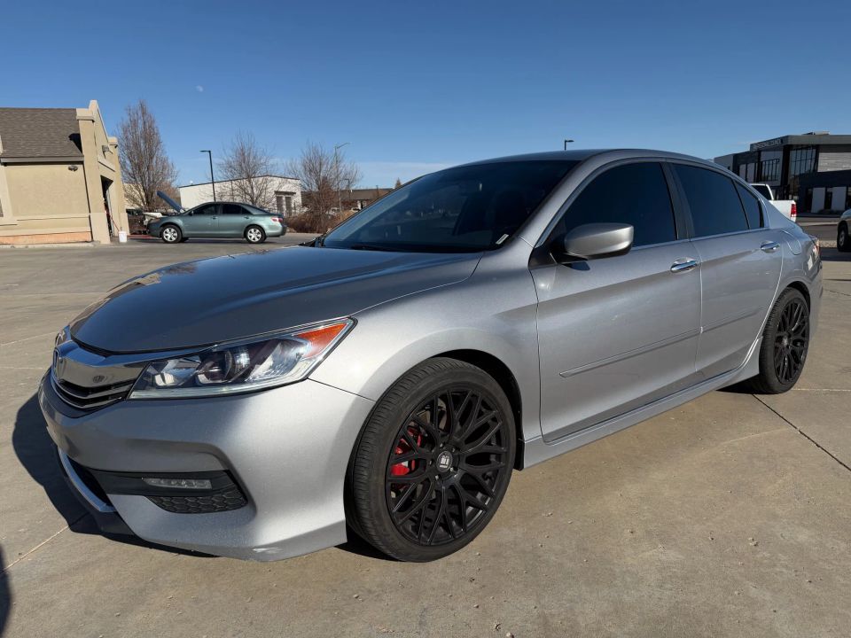 2017 HONDA ACCORD Sport