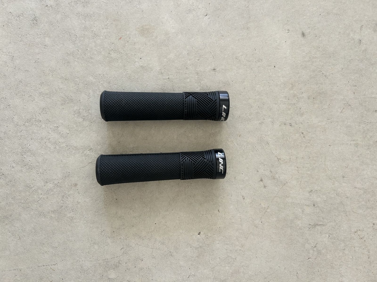 Used Black Mountain Bike Grips!