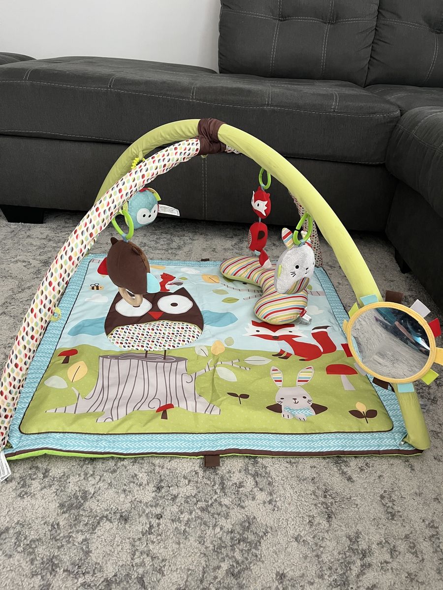 Baby activity gym