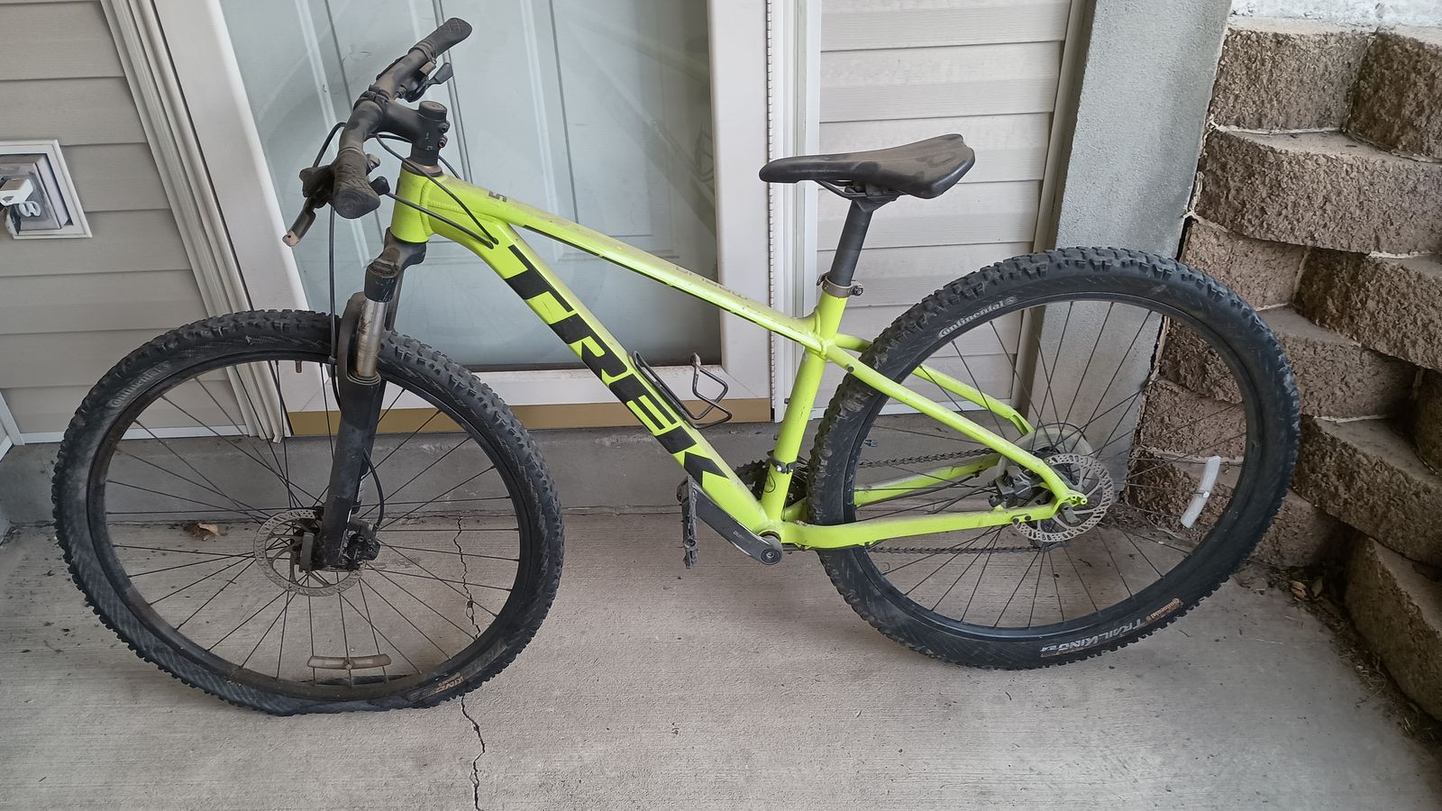 Trek Marlin 5 Mountain Bike - Neon Yellow Hardtail