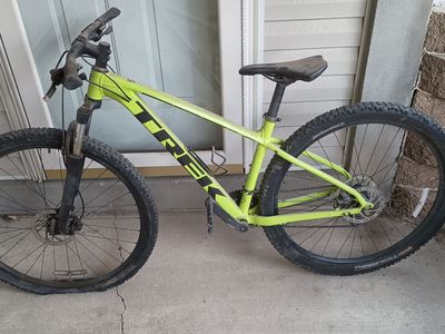Trek Marlin 5 Mountain Bike - Neon Yellow Hardtail