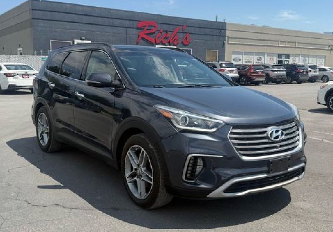 2017 Hyundai Santa Fe SE Ultimate
