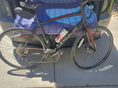 FUJI TWO.0 road bike *damaged