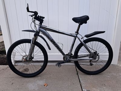 Specialized Hardrock mountain bicycle. CASH ONLY, No PayPal, no Venmo