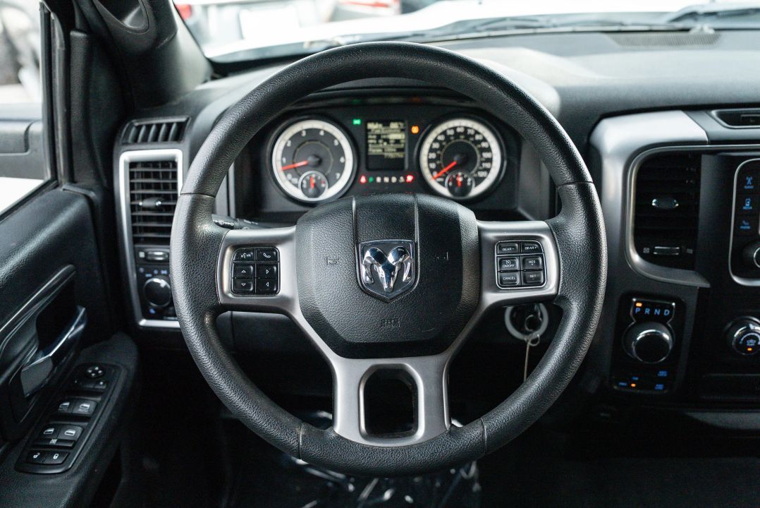 Main image 12