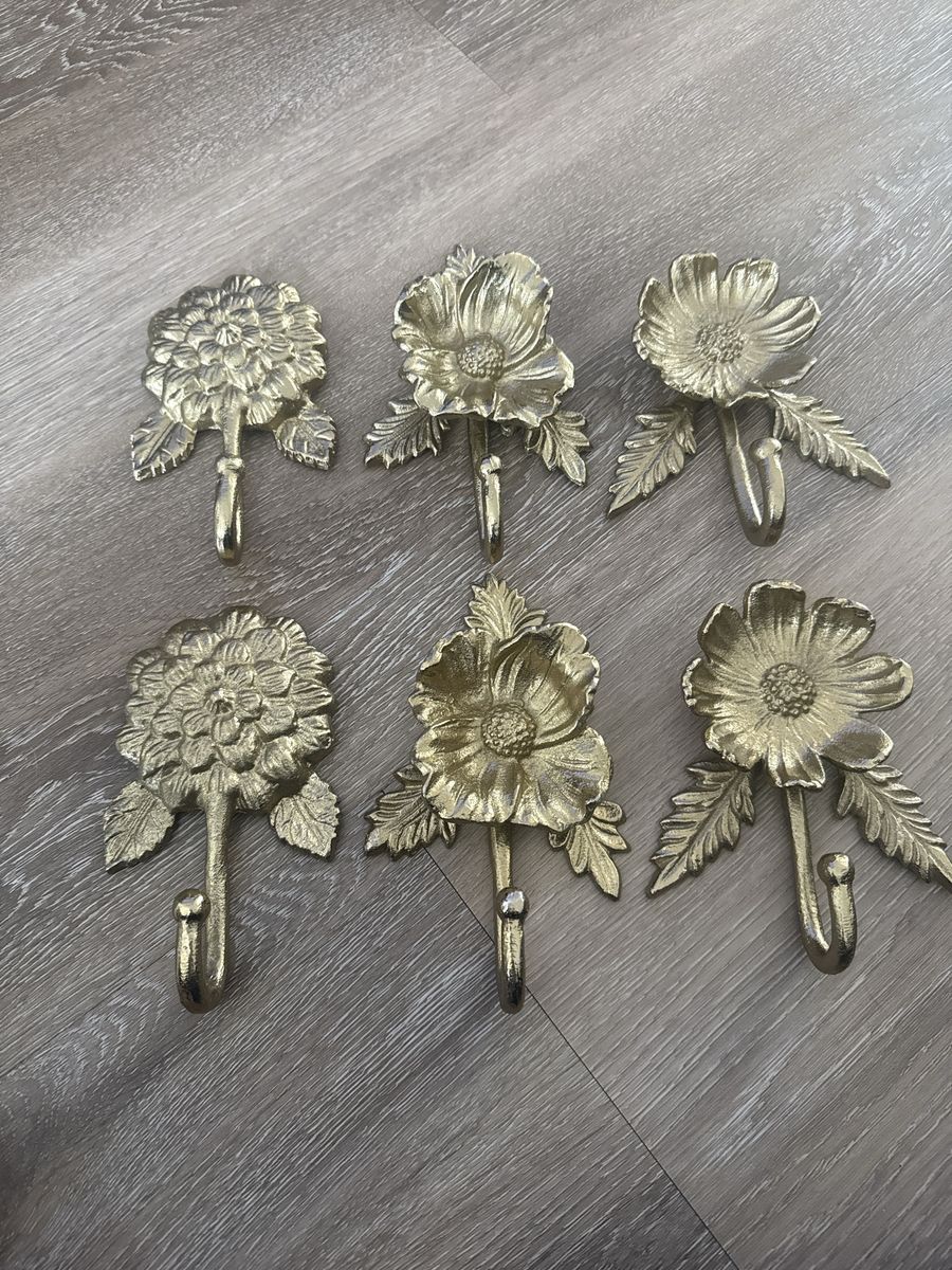 Gold Floral Wall Hooks - Set of 6 Decorative Flower Hangers