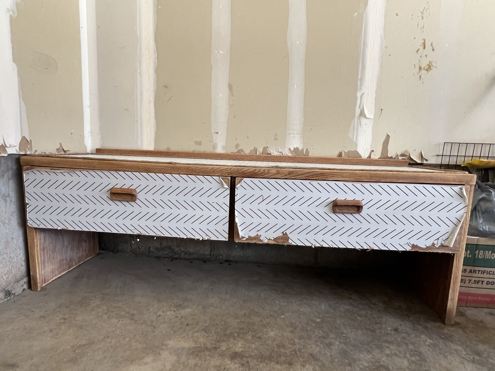 Wooden console with drawers